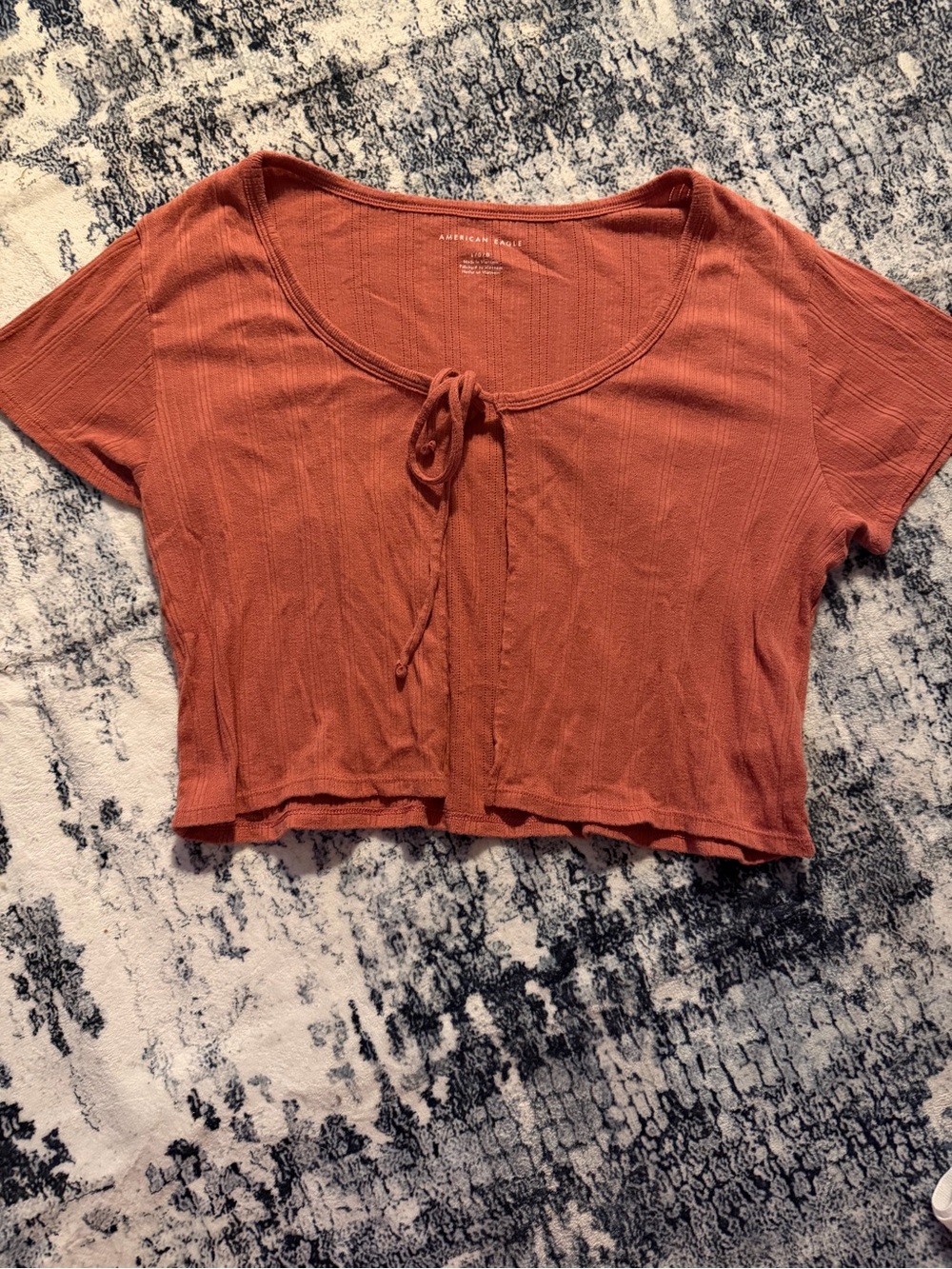 American Eagle Outfitters Rust Tie-Front Ribbed Crop Tee